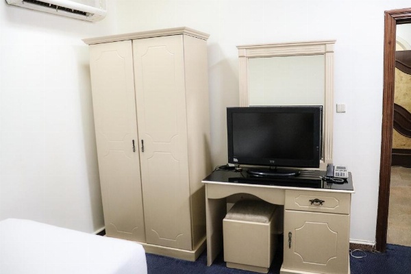 Al Farhan Hotel Suites (Exit 15) image 18