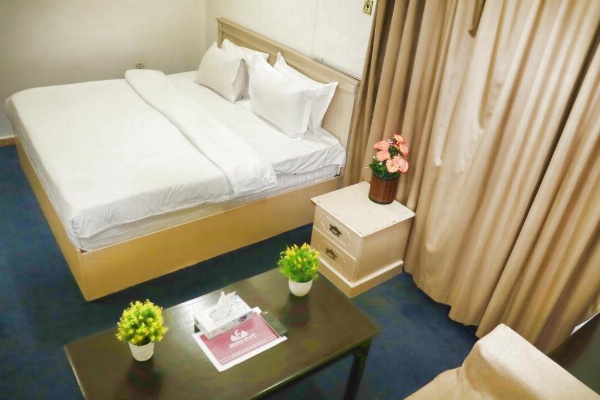 Al Farhan Hotel Suites (Exit 15) image 29